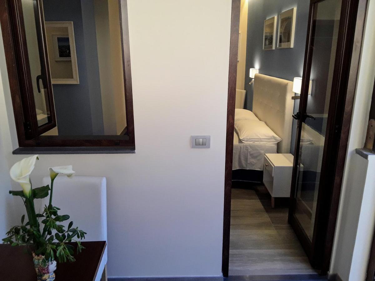 Al Castello B&B Μιλάτσο Εξωτερικό φωτογραφία