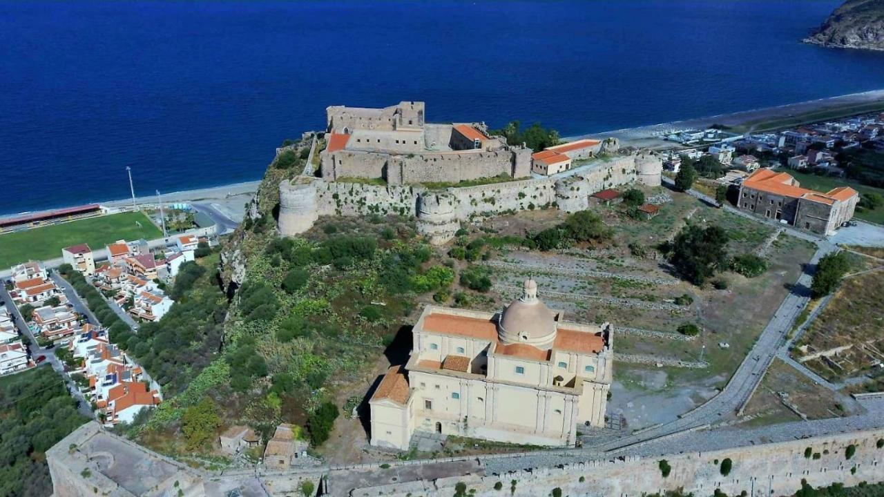 Al Castello B&B Μιλάτσο Εξωτερικό φωτογραφία