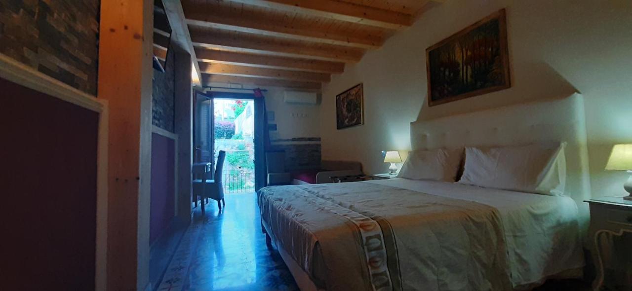 Al Castello B&B Μιλάτσο Εξωτερικό φωτογραφία