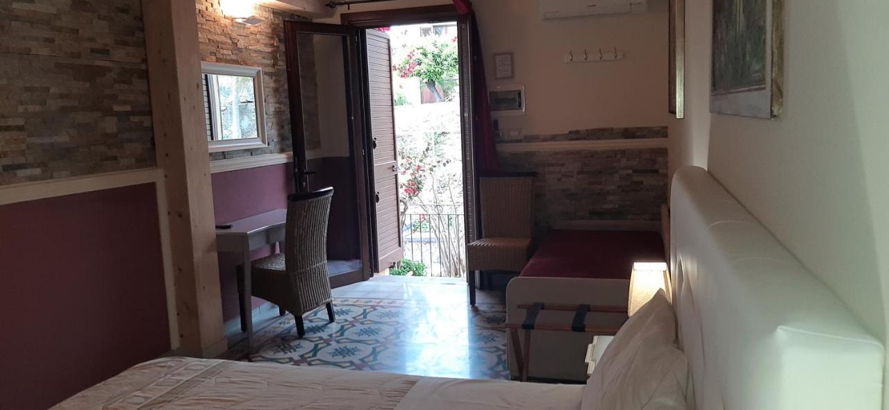 Al Castello B&B Μιλάτσο Εξωτερικό φωτογραφία