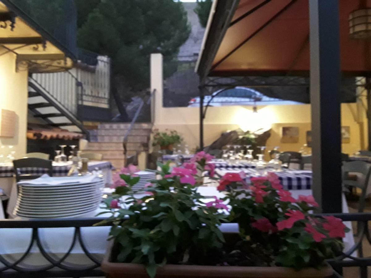 Al Castello B&B Μιλάτσο Εξωτερικό φωτογραφία