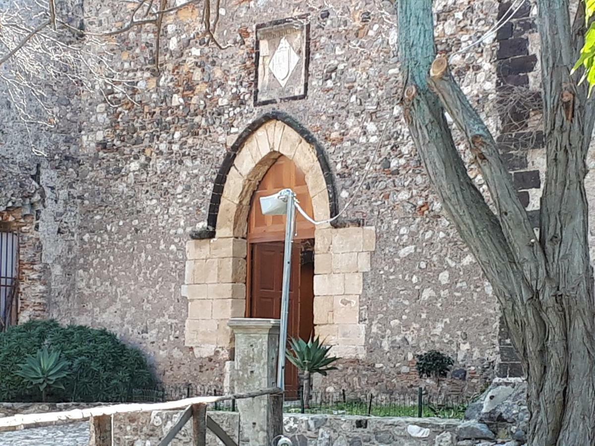 Al Castello B&B Μιλάτσο Εξωτερικό φωτογραφία