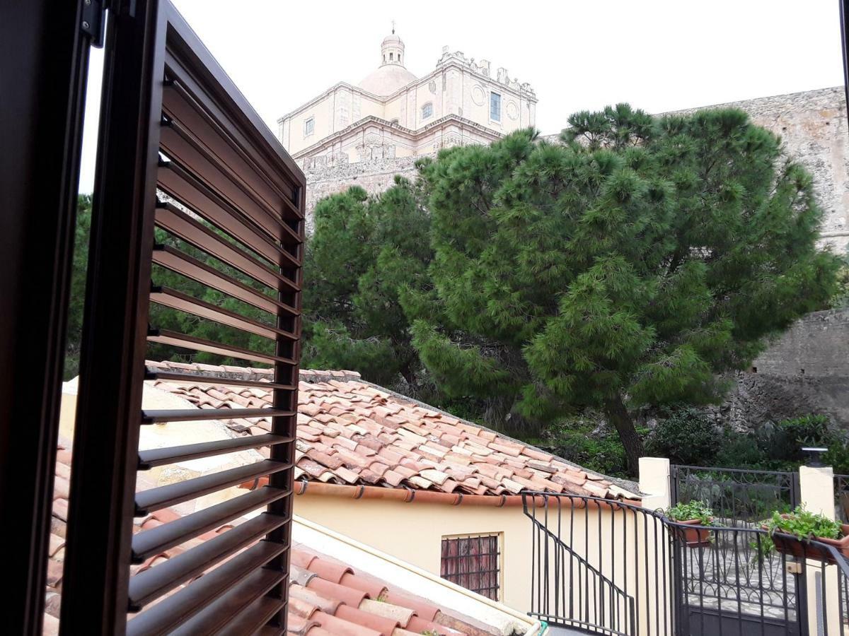 Al Castello B&B Μιλάτσο Εξωτερικό φωτογραφία