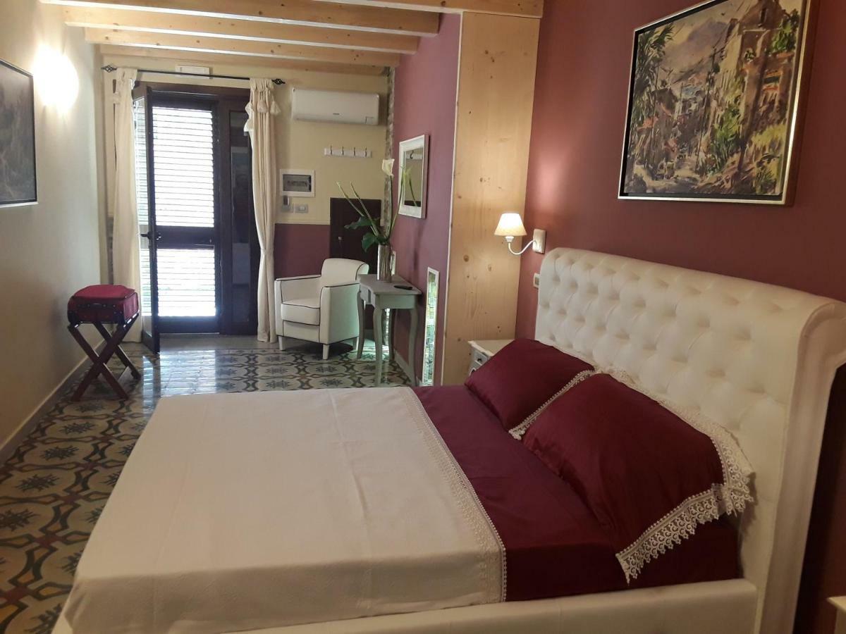 Al Castello B&B Μιλάτσο Εξωτερικό φωτογραφία