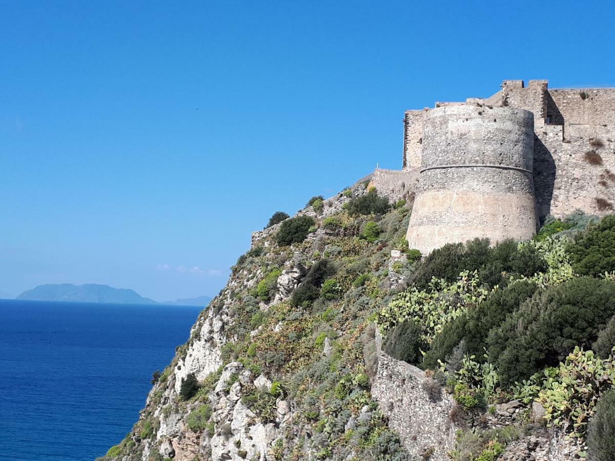 Al Castello B&B Μιλάτσο Εξωτερικό φωτογραφία